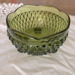 Vintage Indiana Glass Avocado Green Three-Footed Scalloped Edge Candy Dish